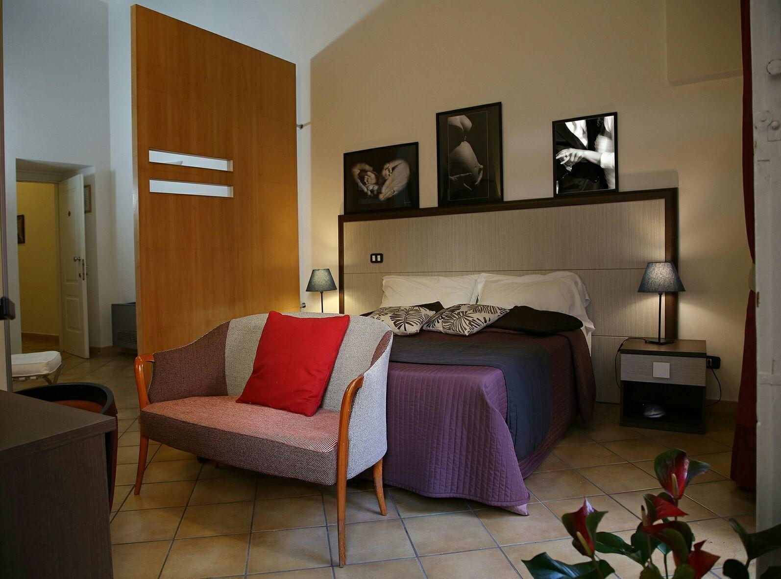 Caravaggio Hotel Неаполь Экстерьер фото